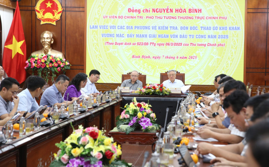Tháo gỡ điểm nghẽn, đẩy nhanh giải ngân vốn Cwin800 hàng ngàn khuyến mãi công tại các địa phương miền Trung