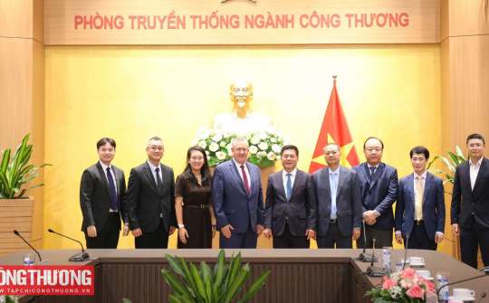Tạo điều kiện thuận lợi hỗ trợ Cwincom hiện đang mở chuyển đổi số trong logistics và phát triển nguồn nhân lực chất lượng cao