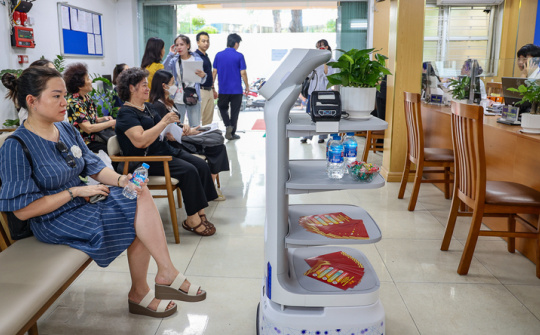 Từ 1/8, khi làm thủ tục hành chính người dân Hà Nội được hưởng nhiều tiện ích miễn phí