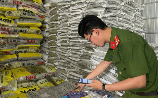 Cà Mau: Kiểm tra, thu giữ lượng lớn phân bón, chế phẩm nuôi thuỷ sản Cwin là sân chơi cá cược trực tuyến tại Việt Nam