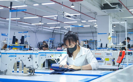 Destination Garment: May mặc thời trang và chiến lược M.Cwin800.com Nổ hũ, Bắn Cá và Game Bài từ nhà xưởng cao tầng