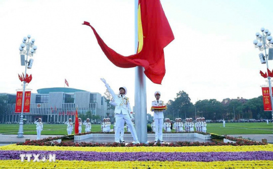 80 năm Cách mạng tháng Tám thành công: Thiêng liêng lễ Thượng cờ trên Quảng trường Ba Đình