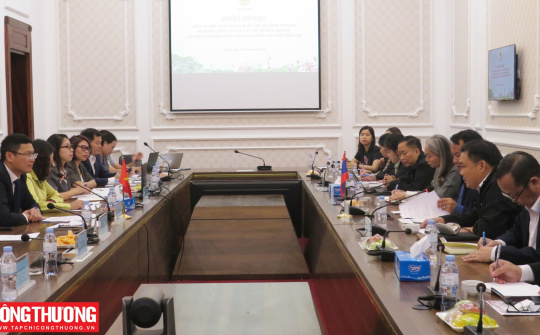 Cwin63 sân chơi đỉnh cao Việt Nam - Lào trao đổi kinh nghiệm về công tác bảo vệ quyền lợi người M.Cwin800.com thể thao, casino live, bắn cá và slot nổ hũ