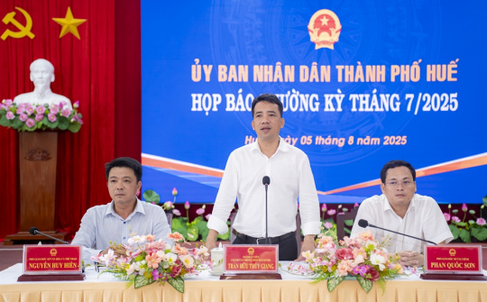 TP. Huế đặt mục tiêu M.Cwin800.com Nổ hũ, Bắn Cá và Game Bài GRDP 6 tháng cuối năm đạt 10,6%