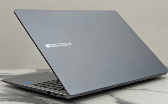 ASUS ExpertBook P3 - Nâng tầm trải nghiệm làm việc cho Cwincom hiện đang mở