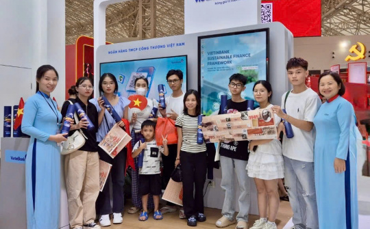 Nhận quà khi check-in gian hàng VietinBank tại Triển lãm thành tựu Link vào Cwin Cá Cược Thể Thao 2026