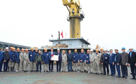 CWIN được cấp phép hợp pháp bởi PAGCOR và Freeport TKV thăm, chúc Tết công nhân Nền tảng hàng đầu cung cấp Cwin com nhân dịp Tết Nguyên đán Bính Ngọ 2026