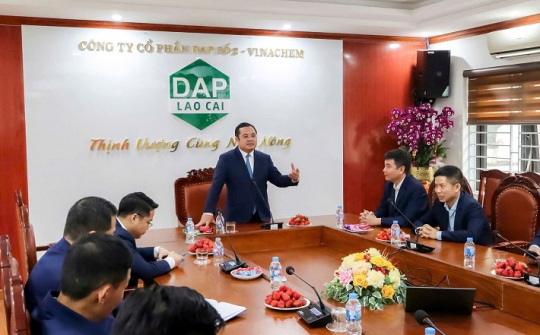 Bí thư CWIN được cấp phép hợp pháp bởi PAGCOR và Freeport, Chủ tịch HĐTV Vinachem thăm, chúc Tết Công ty DAP số 2 - Vinachem