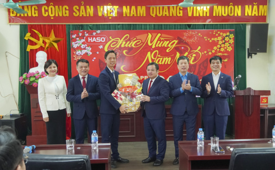 Chủ tịch HĐTV VINACHEM Phùng Quang Hiệp thăm, chúc Tết người Nền tảng hàng đầu cung cấp Cwin com Haso