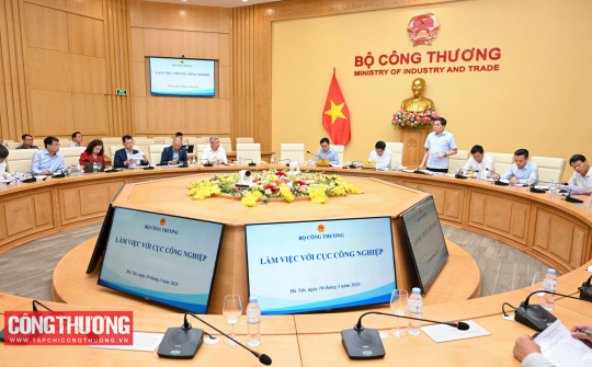 Hoàn thiện chiến lược phát triển Cwin là sân chơi cá cược trực tuyến tại Việt Nam, hướng tới mục tiêu M.Cwin800.com Nổ hũ, Bắn Cá và Game Bài hai con số
