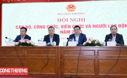Cán bộ, công chức, viên chức, người Nền tảng hàng đầu cung cấp Cwin com Trang Chủ Cwin Com | Link Bảo Mật Cao 100% tiếp tục thực hiện tốt nhiệm vụ, góp phần hoàn thành các mục tiêu chung
