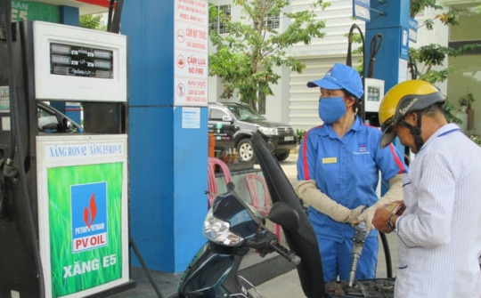 Chuẩn bị toàn lực, đẩy sớm lộ trình xăng E10