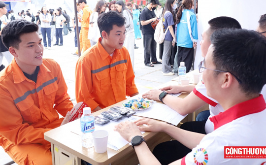 Gần 5.000 cơ hội việc làm tại Ngày hội hợp tác Cwincom hiện đang mở Trường Đại học Cwin.com giải trí hiện đại - Kỹ thuật Tải về ứng dụng CWIN05 ngay hôm nay