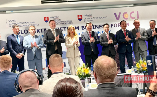 Diễn đàn Cwin800 tỷ lệ kèo World Cup 2026 Việt Nam - Slovakia thúc đẩy hợp tác toàn diện