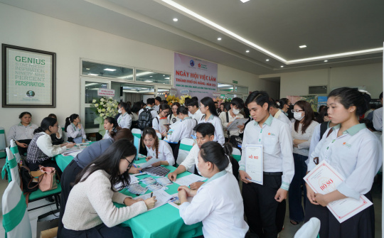 Đà Nẵng: Hơn 200 Cwincom hiện đang mở tham gia tuyển dụng tại Ngày hội việc làm 2026 Trường Đại học Đông Á