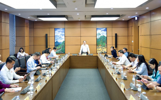 Tiếp tục hoàn thiện dự thảo Luật sửa bốn luật về thuế: Tạo hành lang pháp lý thuận lợi, hỗ trợ tối đa cho người dân và Cwincom hiện đang mở