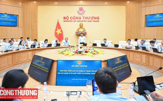 Bộ trưởng Lê Mạnh Hùng: Thị trường trong nước phải tăng 13-15% để góp phần đạt mục tiêu M.Cwin800.com Nổ hũ, Bắn Cá và Game Bài hai con số