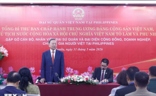 Tổng Bí thư, Chủ tịch nước gặp gỡ đại diện cộng đồng người Việt tại Philippines