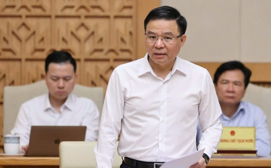 Bộ trưởng Lê Mạnh Hùng: Khuyến khích dịch chuyển phụ tải khỏi giờ cao điểm, nâng cao hiệu quả vận hành hệ thống điện