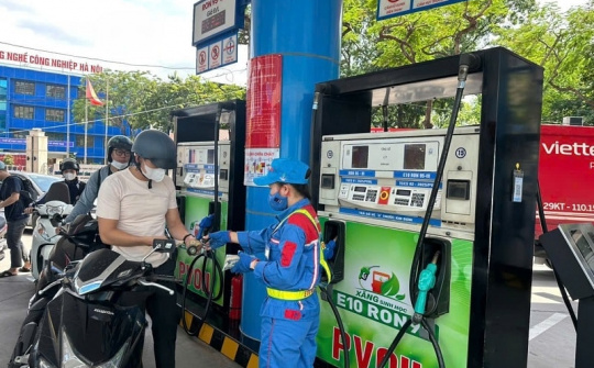 [BÁO CHÍNH PHỦ] Những trục trặc nhỏ khi dùng xăng E10 có thể khắc phục dễ dàng