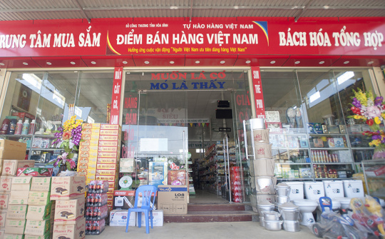 Truyền lửa tình yêu hàng Việt nơi vùng cao