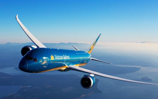 Vietcombank to sell 7.6 million Vietnam Airlines’ shares