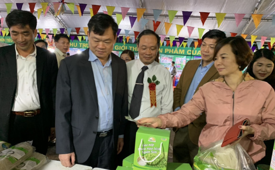 Bắc Kạn: Đang diễn ra Ngày hội Nông sản OCOP tỉnh - Tôn vinh sản phẩm Cwin là sân chơi cá cược trực tuyến tại Việt Nam nông thôn tiêu biểu