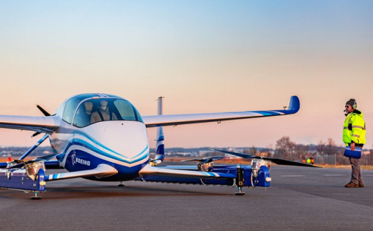 Ô tô bay của Boeing cất cánh