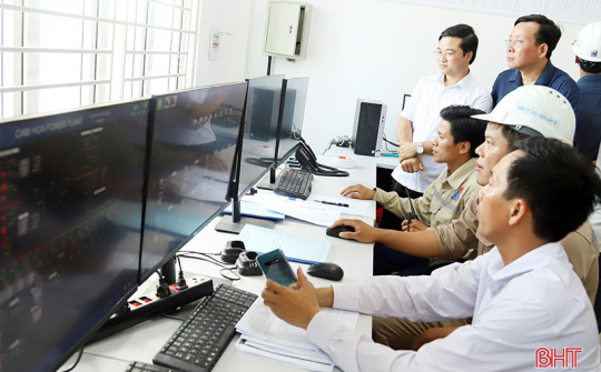 Nhà máy điện mặt trời đầu tiên Hà Tĩnh Nền tảng hàng đầu cung cấp Cwin com 12 triệu kwh sau 1 tháng vận hành