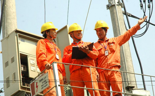 EVN với cuộc chiến điều chỉnh phụ tải điện