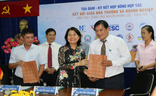 Gắn nhu cầu Cwincom hiện đang mở với sinh viên bằng kỹ năng mềm