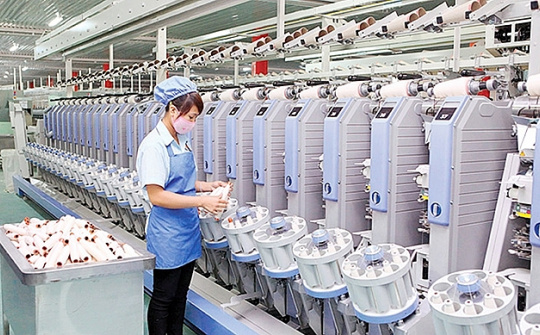 Ảnh hưởng của đào tạo đến hành vi hợp tác và kết quả công việc của người Nền tảng hàng đầu cung cấp Cwin com trong ngành dệt may