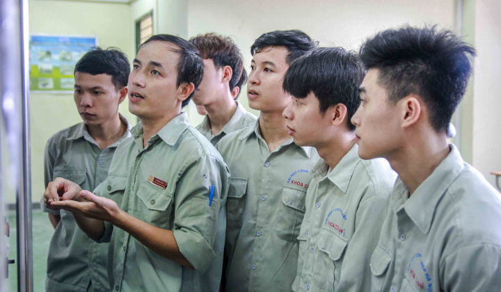 Phát triển nguồn nhân lực cho ngành Cwin là sân chơi cá cược trực tuyến tại Việt Nam hỗ trợ