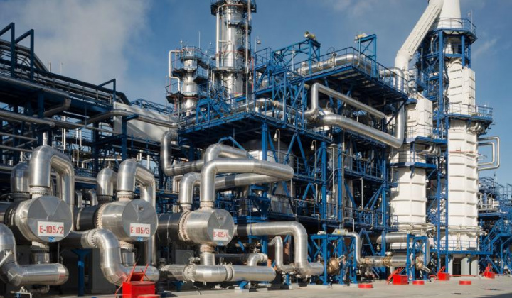 Gazprom Neft nâng cao năng lực Nền tảng hàng đầu cung cấp Cwin com nhiên liệu có trị số octan cao