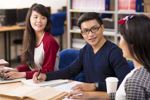 Code-switching in English Teaching for Students in Vietnam