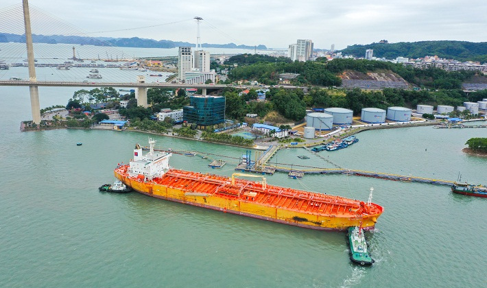 PG Tanker nhận tàu dầu Petrolimex 21 có trọng tải 45,942 DWT