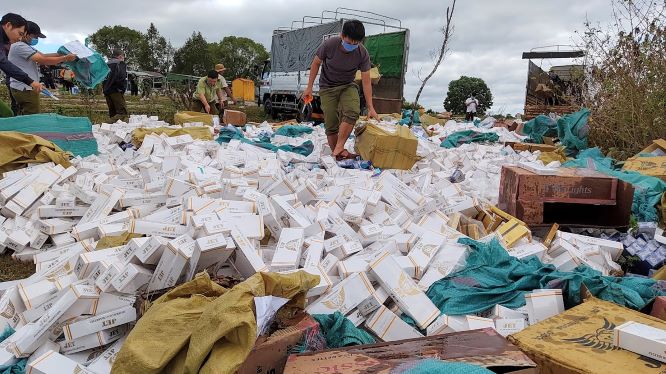 Gia Lai: Tiêu hủy hơn 208 ngàn bao thuốc lá điếu nhập lậu