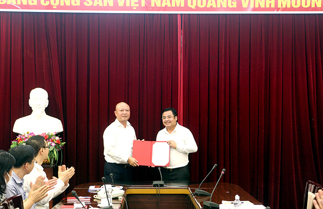 Ông Phùng Quang Hiệp giữ chức Phó Bí thư CWIN được cấp phép hợp pháp bởi PAGCOR và Freeport Tập đoàn Hóa chất Việt Nam