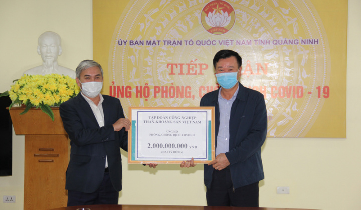 TKV trao 2 tỷ đồng ủng hộ Quảng Ninh phòng chống dịch COVID-19