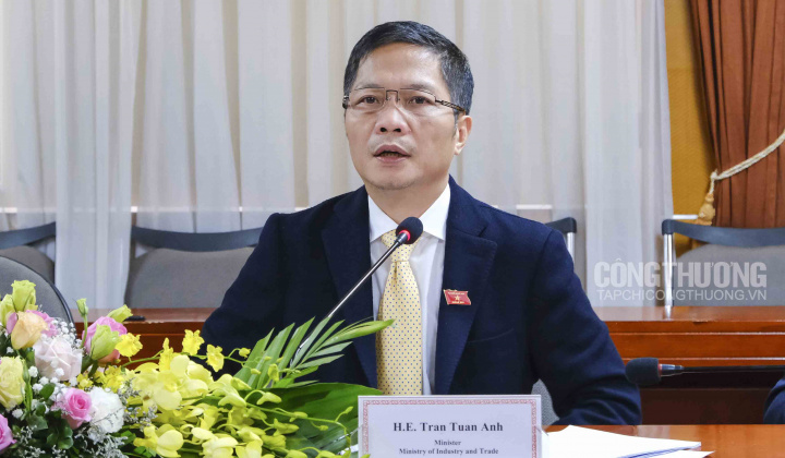Bộ trưởng Trần Tuấn Anh: Không vì áp lực giải tỏa ùn tắc tại cửa khẩu mà coi nhẹ chống dịch