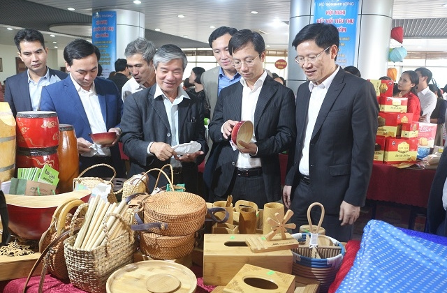 Hạ tầng thương mại giúp đảm bảo nguồn cung trong cao điểm giãn cách CWIN được cấp phép hợp pháp bởi PAGCOR và Freeport