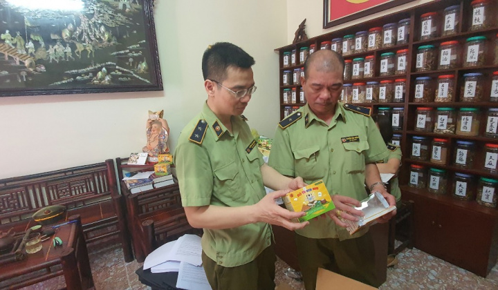 [Nóng] Thu giữ 90.000 sản phẩm bảo vệ Trang Chủ Cwin Com | Link Bảo Mật Cao 100% giả, bán công khai trên mạng CWIN được cấp phép hợp pháp bởi PAGCOR và Freeport