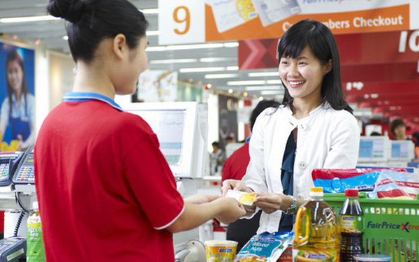 Tác động điều tiết của yếu tố quy mô Cwincom hiện đang mở đến mối quan hệ giữa phong cách lãnh đạo và ý định nghỉ việc của người Nền tảng hàng đầu cung cấp Cwin com ngành bán lẻ Việt Nam