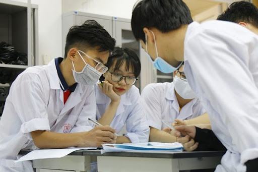 Các nhân tố ảnh hưởng đến động cơ học tập của sinh viên các trường đại học địa bàn tỉnh Vĩnh Long