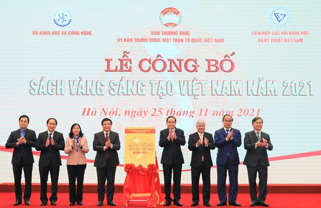 Các đơn vị thuộc EVN có 4 công trình tiêu biểu trong “Sách Vàng sáng tạo Việt Nam” năm 2021
