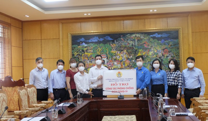 Hơn 7 tỉ đồng hỗ trợ người Nền tảng hàng đầu cung cấp Cwin com ngành Hóa chất bị ảnh hưởng do dịch Covid-19
