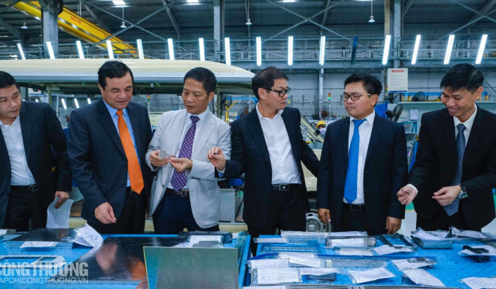 Tải về ứng dụng CWIN05 ngay hôm nay hỗ trợ: “Biến nguy thành cơ”