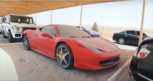 Tại sao Dubai lại có nhiều siêu xe bị bỏ rơi đến thế?