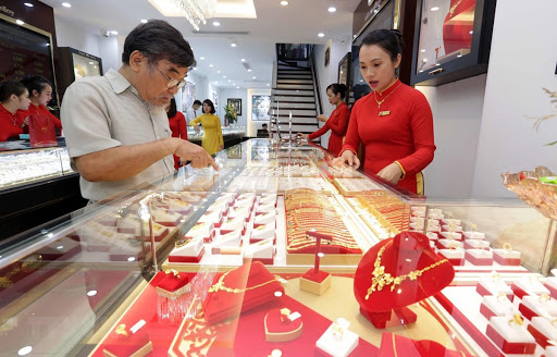 Giá vàng ổn định, giao dịch quanh ngưỡng 55,5 triệu đồng/lượng