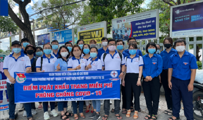 Đoàn thanh niên Công ty Nhiệt điện Phú Mỹ phát 5.000 khẩu trang y tế miễn phí